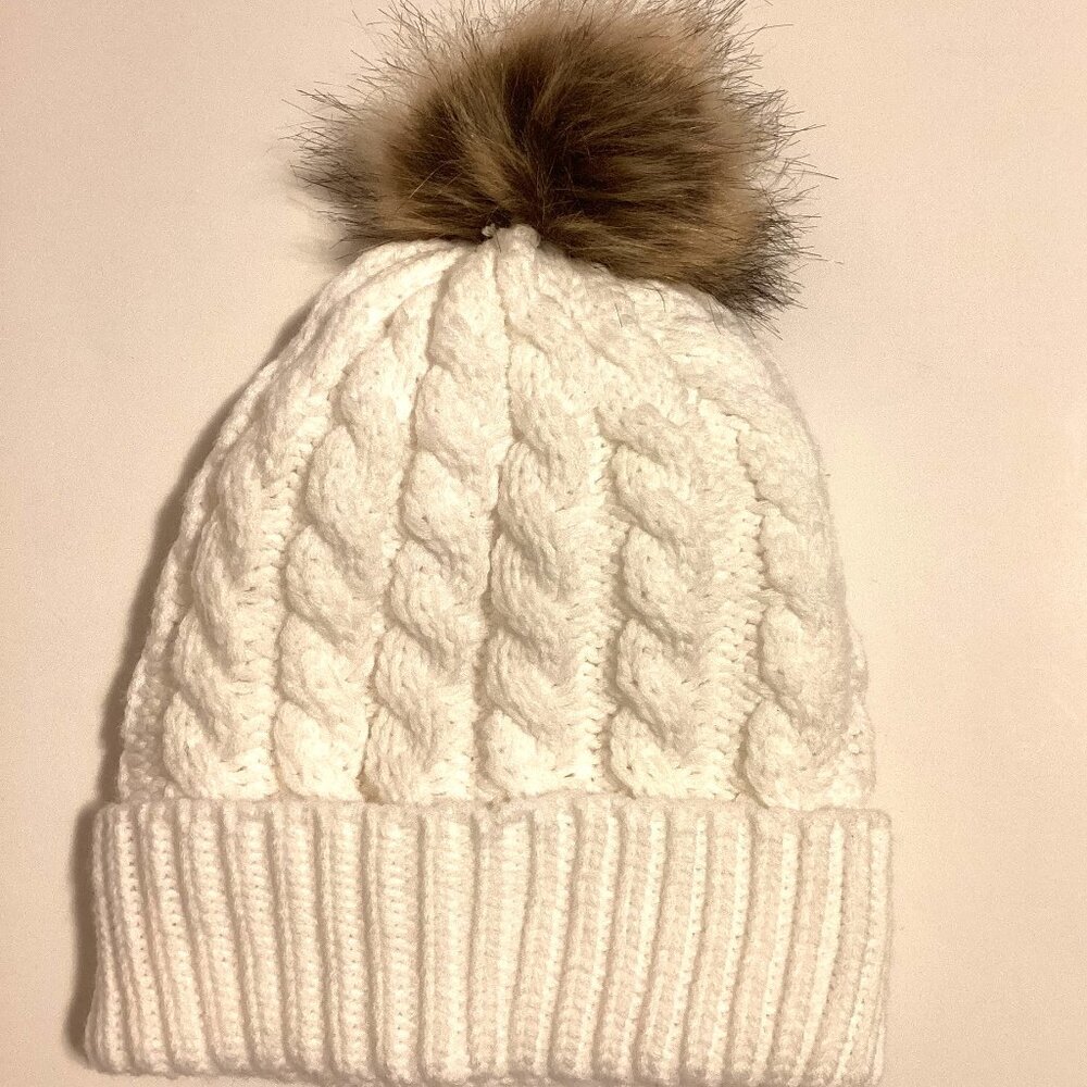 Beanie Cable Knit Hat With Pom-Pom One Size White Winter Skiing Warm Toque